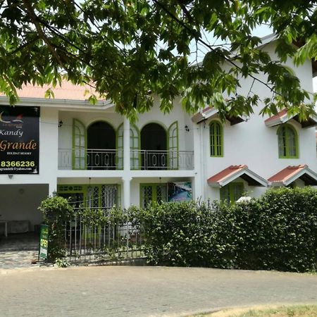 Kandy La Grande Holiday Resort Bagian luar foto